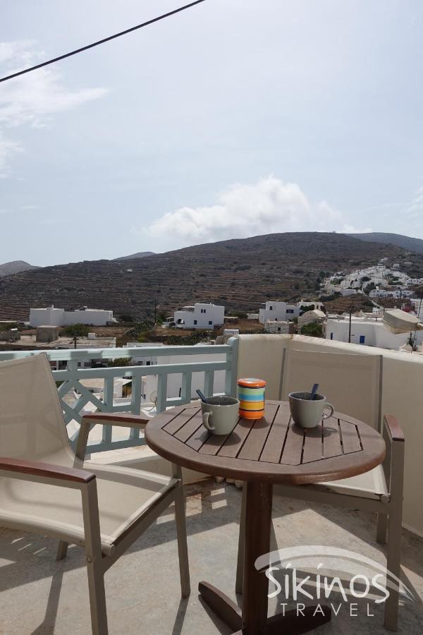 Traditional Apartment In Kastro Síkinos Buitenkant foto